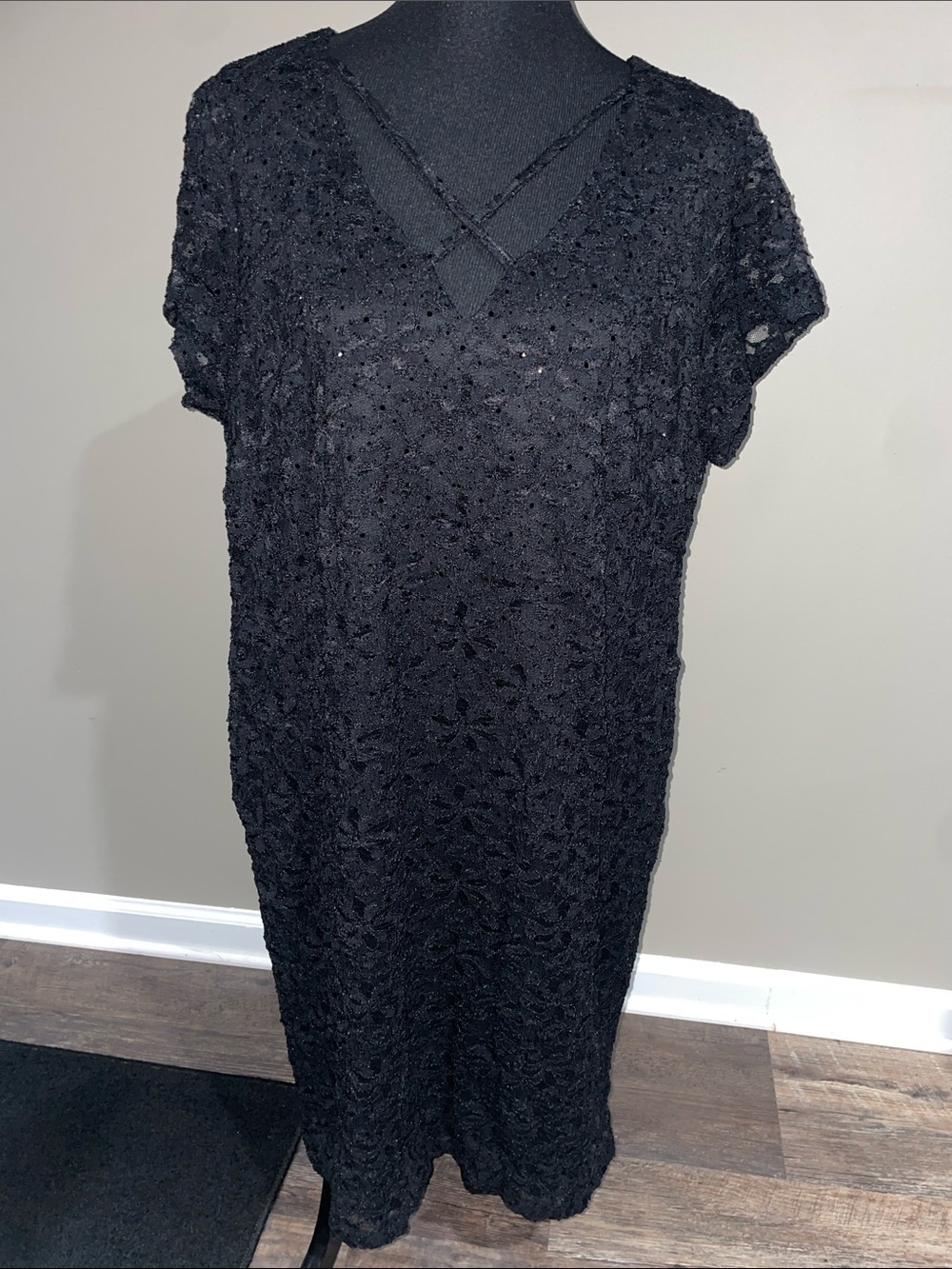 Roz & Ali Black Lace Dress with Crisscross Neckline Detail